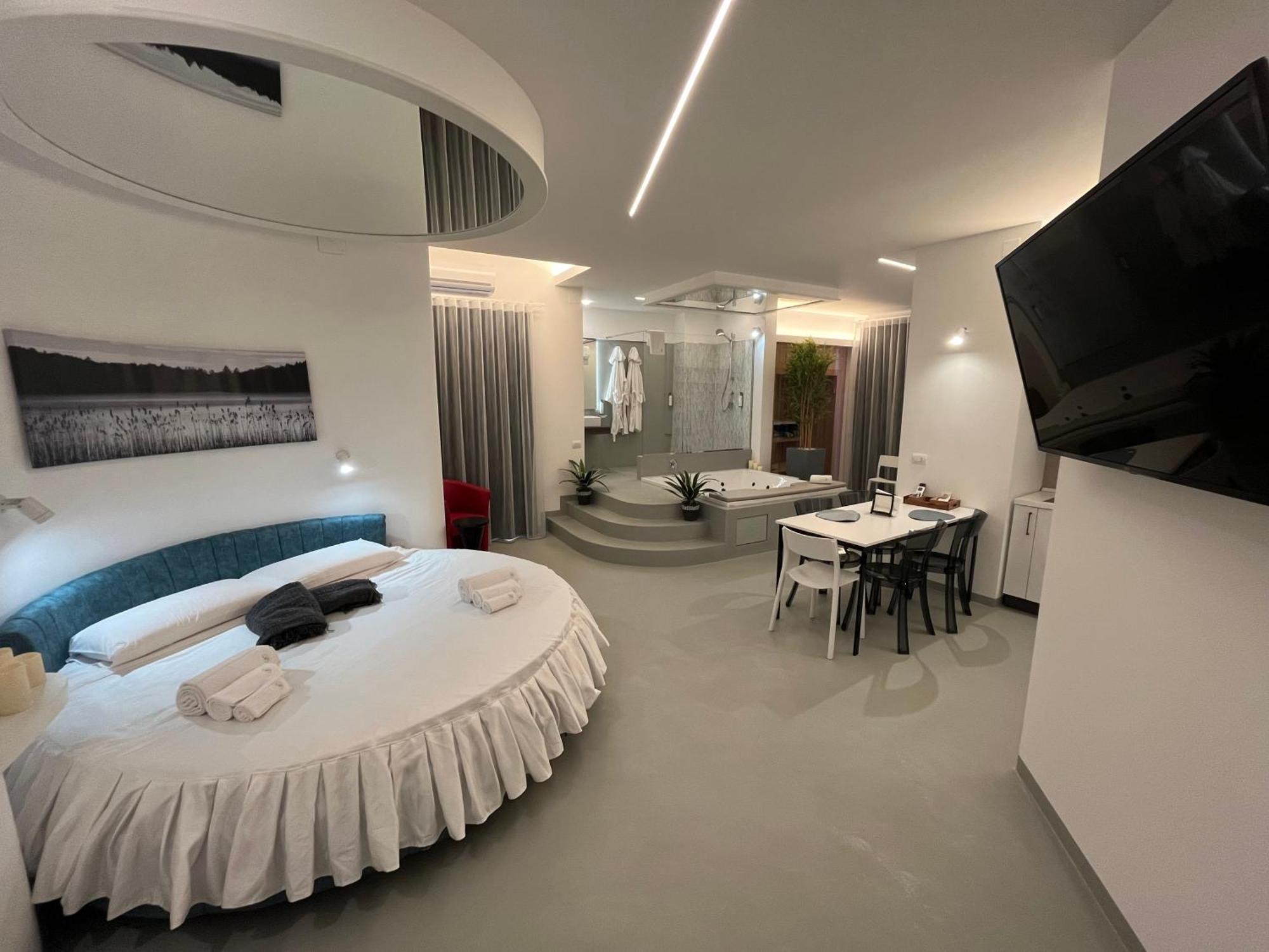 La Casba Hotel Paola Ngoại thất bức ảnh
